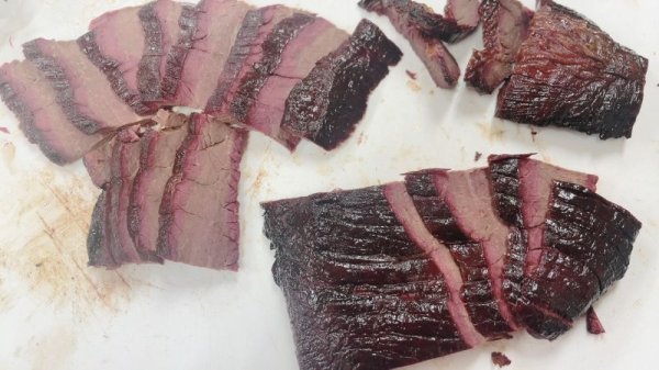 画像5: 【肉の匠 テラオカ】 特選 サイボシ 200g ...旨味凝縮!!馬肉の燻製 (5)